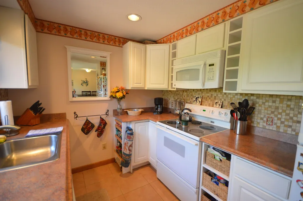 3 Lakeview Place Grantham NH 03753