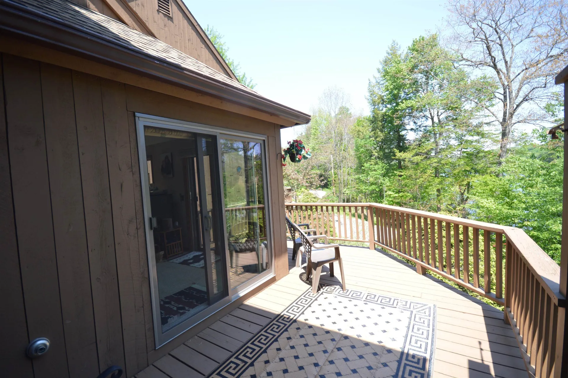 3 Lakeview Place Grantham NH 03753
