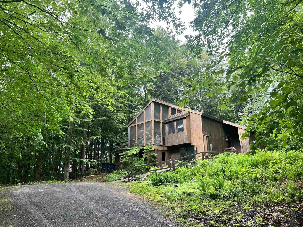 4 Hickory Overlook Enfield NH 03748