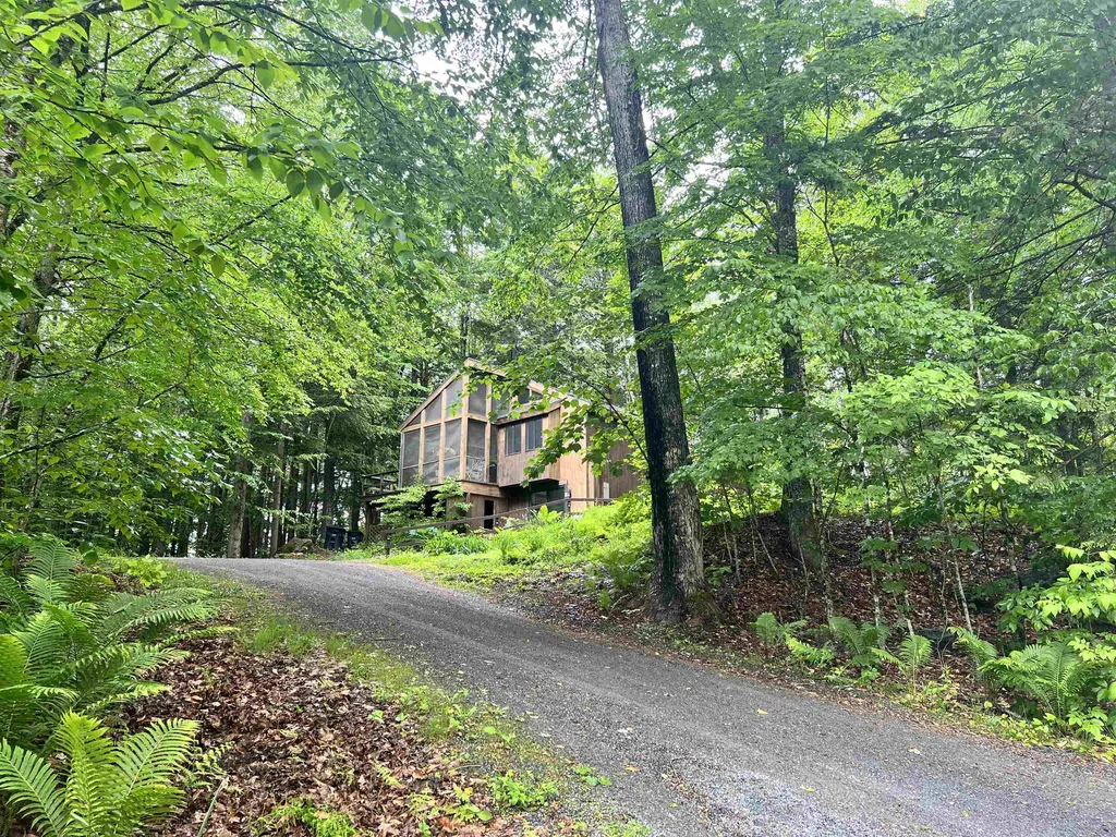 4 Hickory Overlook Enfield NH 03748