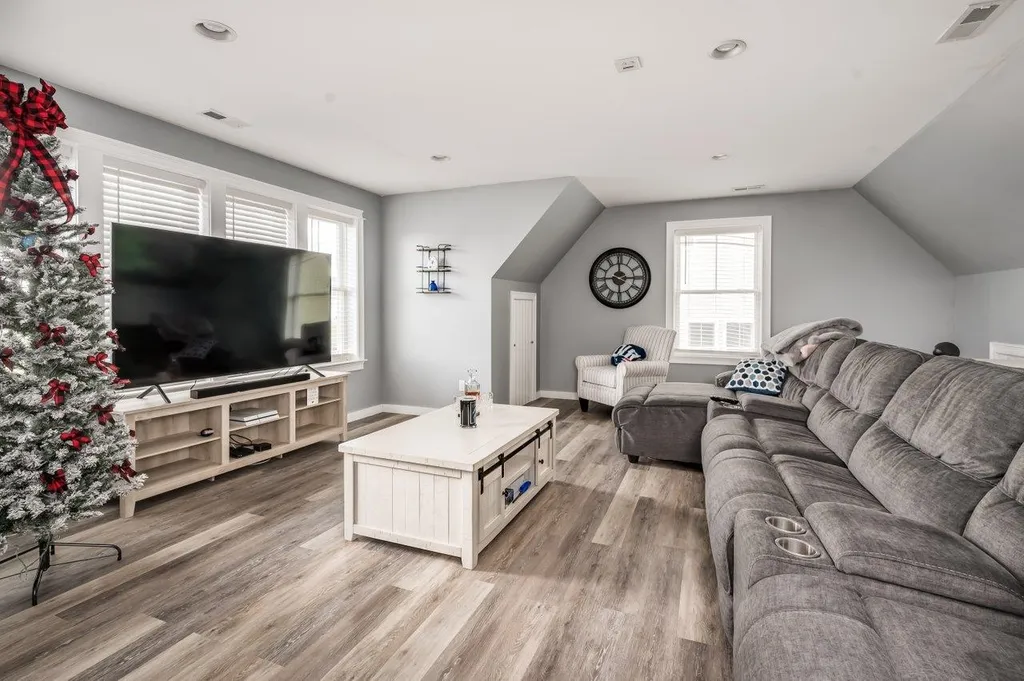 97 Fillmore Boulevard Rochester NH 03867