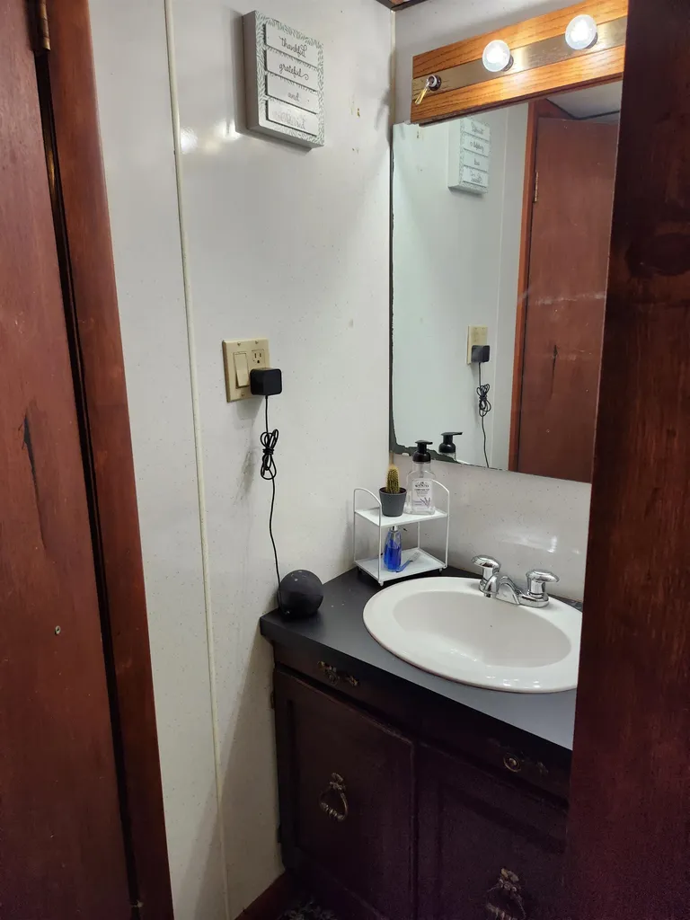 5 Westhill Drive Nashua NH 03062