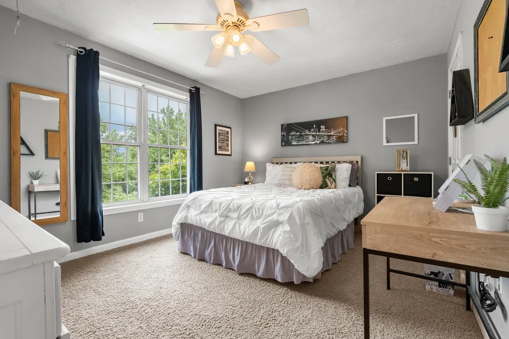 14 Longview Circle Pelham NH 03076