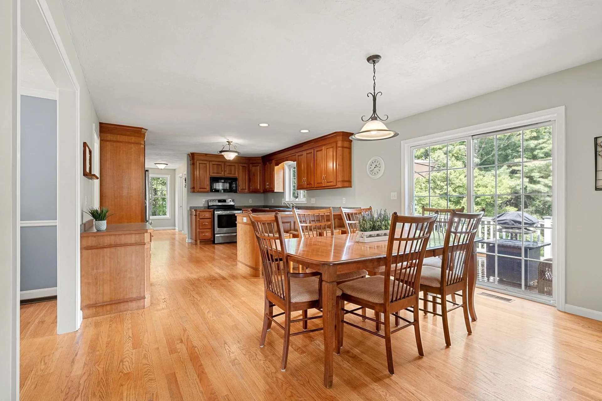 14 Longview Circle Pelham NH 03076