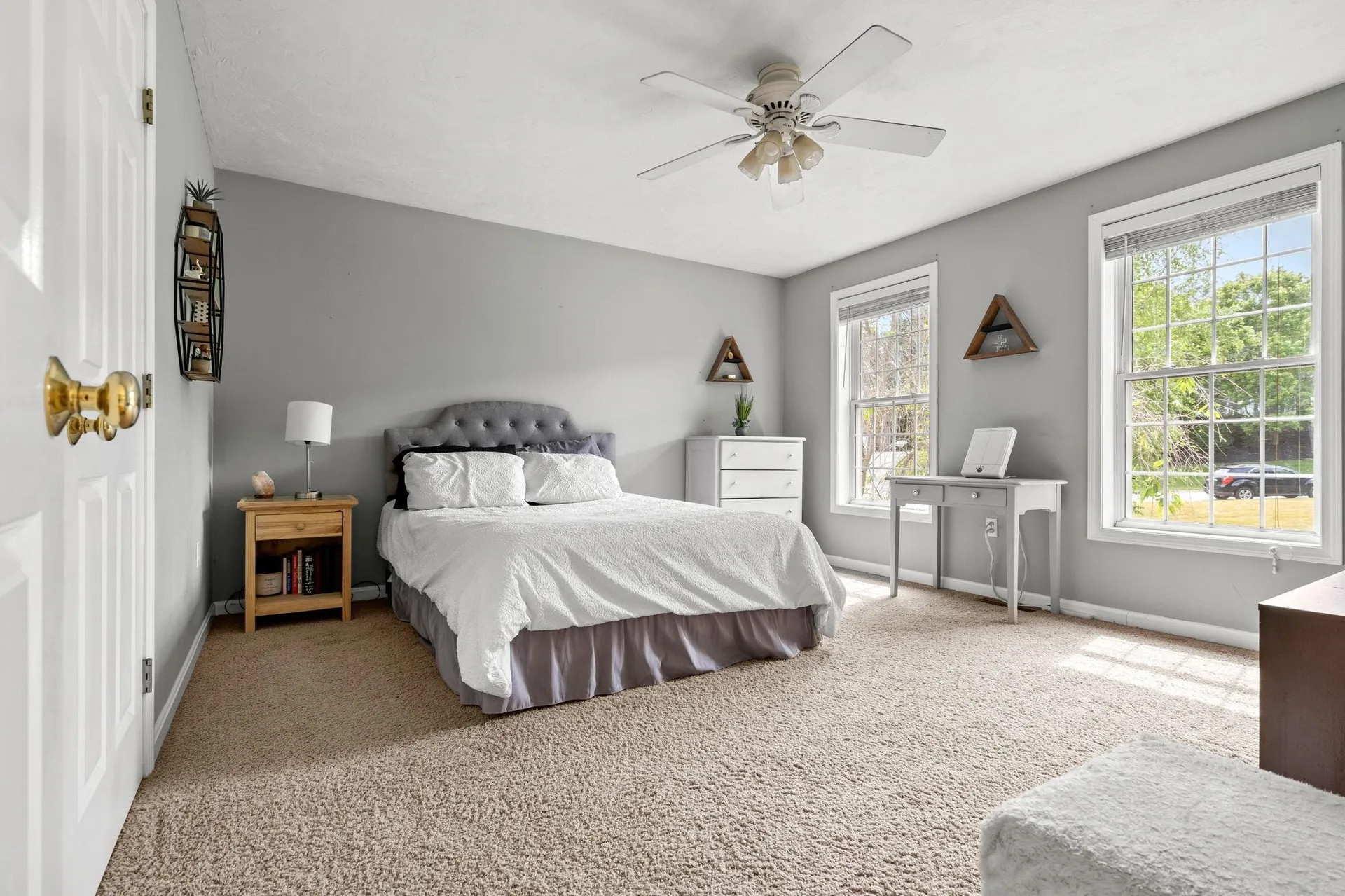 14 Longview Circle Pelham NH 03076