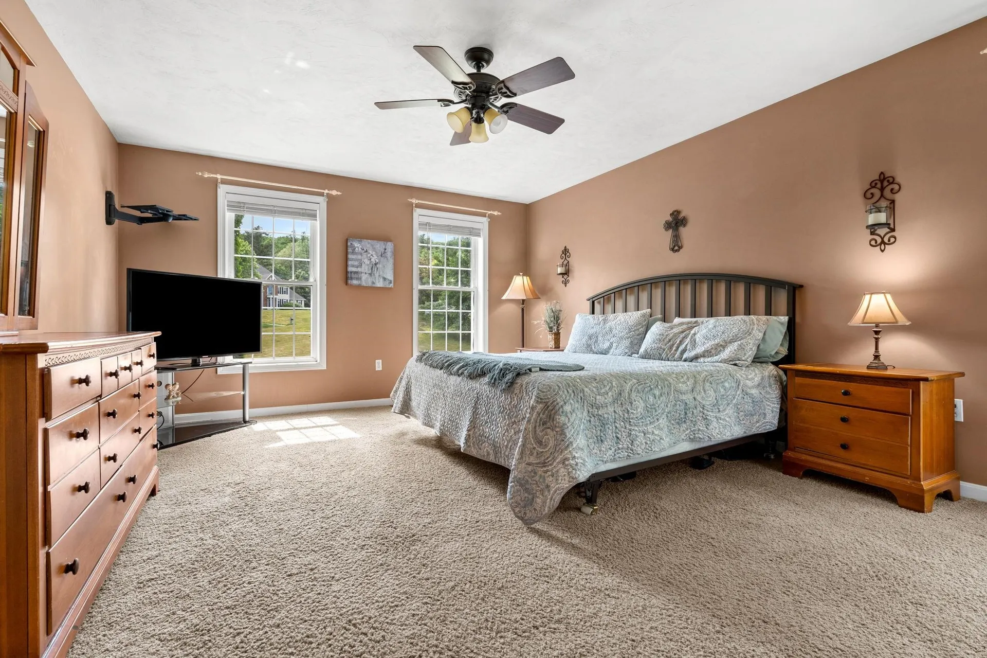 14 Longview Circle Pelham NH 03076
