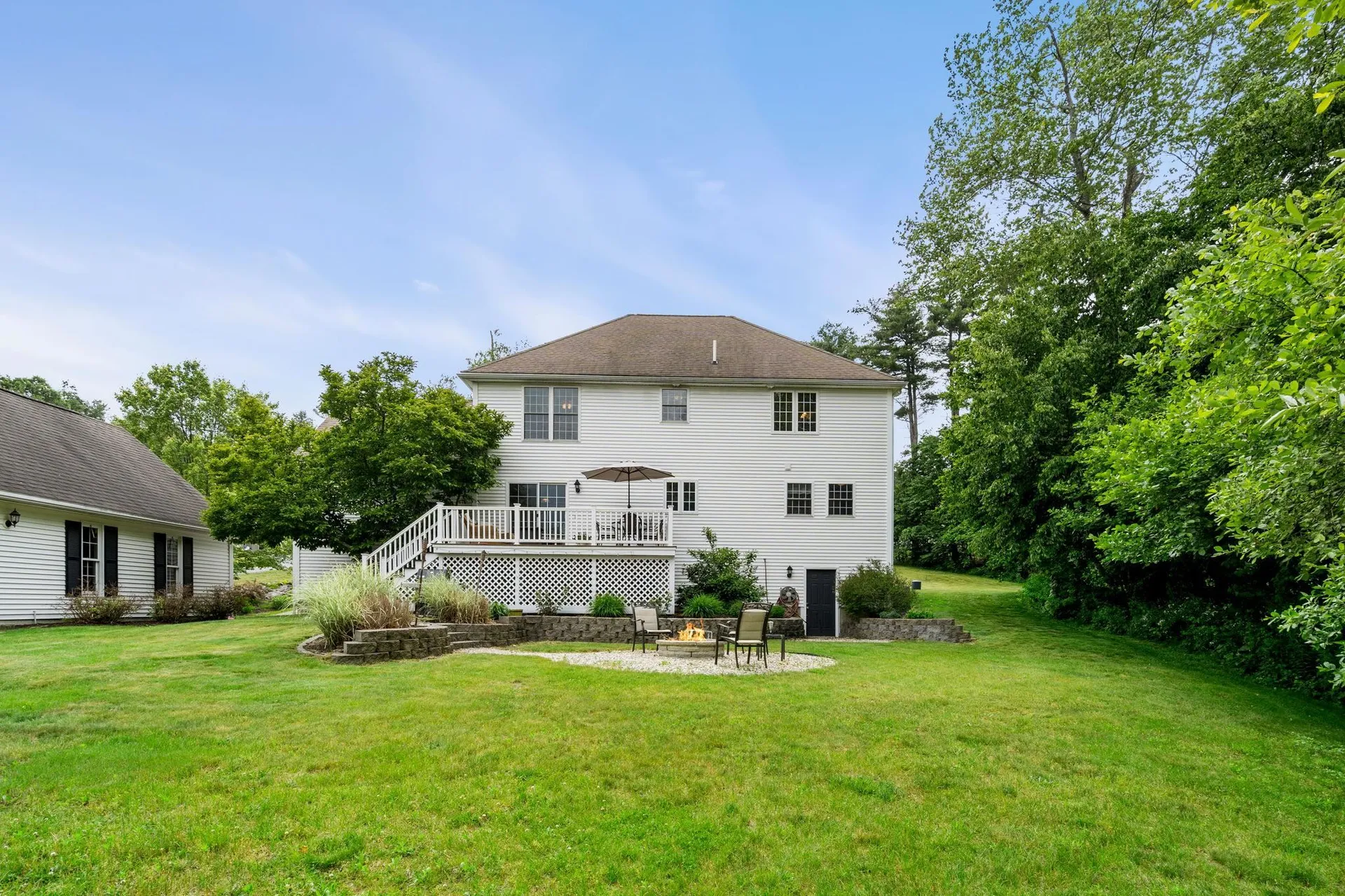 14 Longview Circle Pelham NH 03076