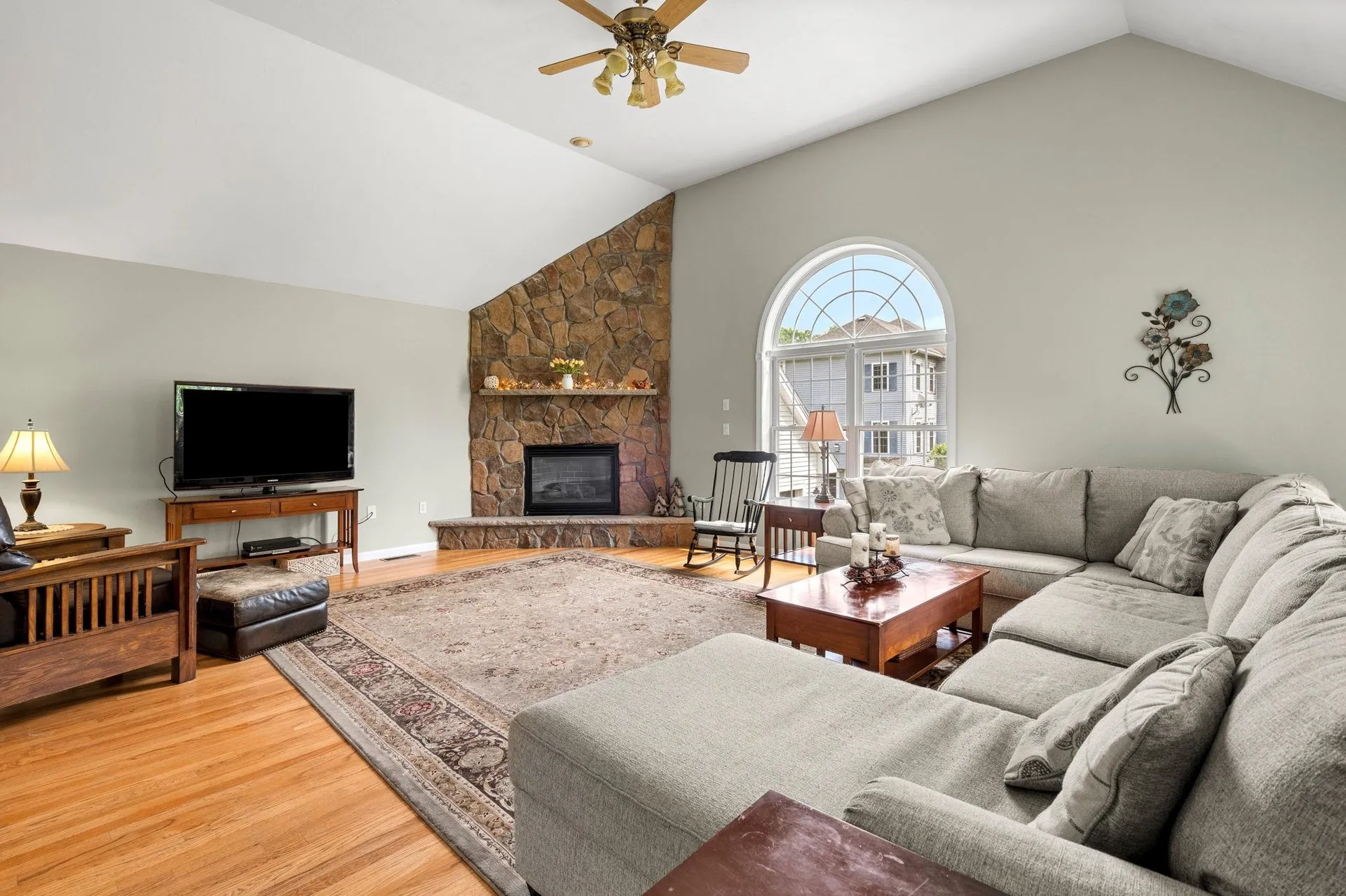 14 Longview Circle Pelham NH 03076
