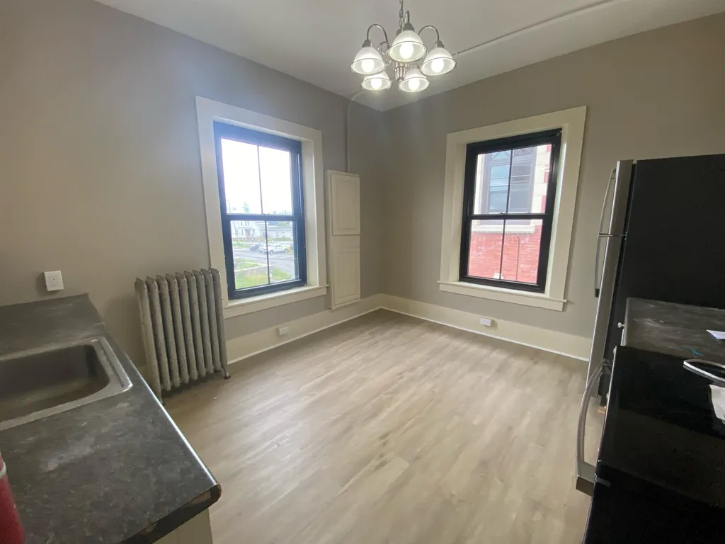 39 Pleasant Street Claremont NH 03745