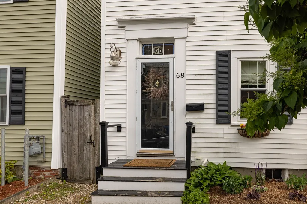 68 Mcdonough Street Portsmouth NH 03801