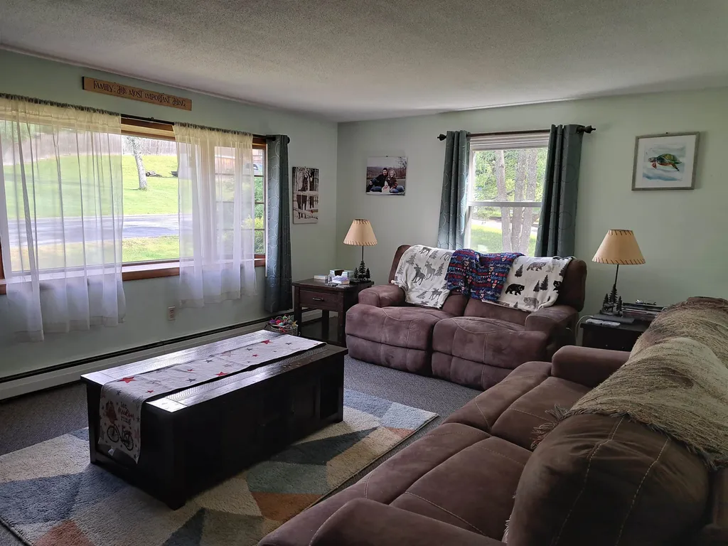 4 Fenway Lane Claremont NH 03743