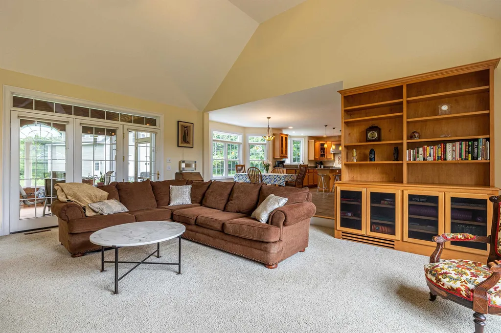 9 Thackeray Road Concord NH 03301