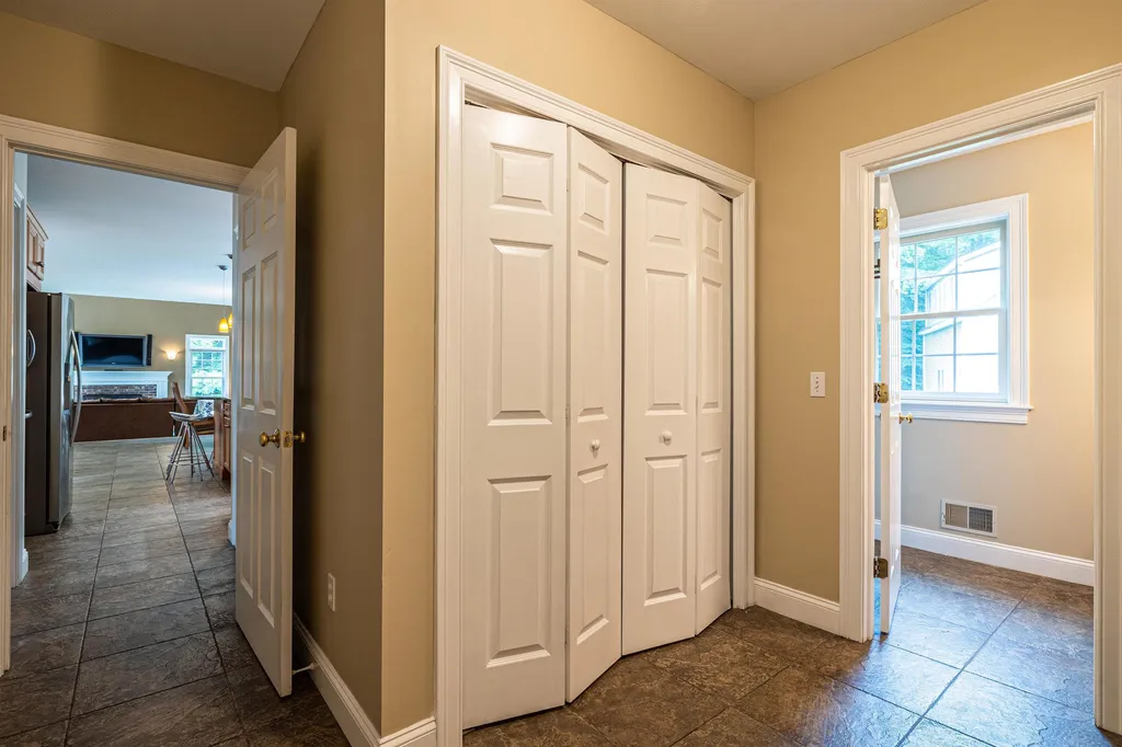 9 Thackeray Road Concord NH 03301