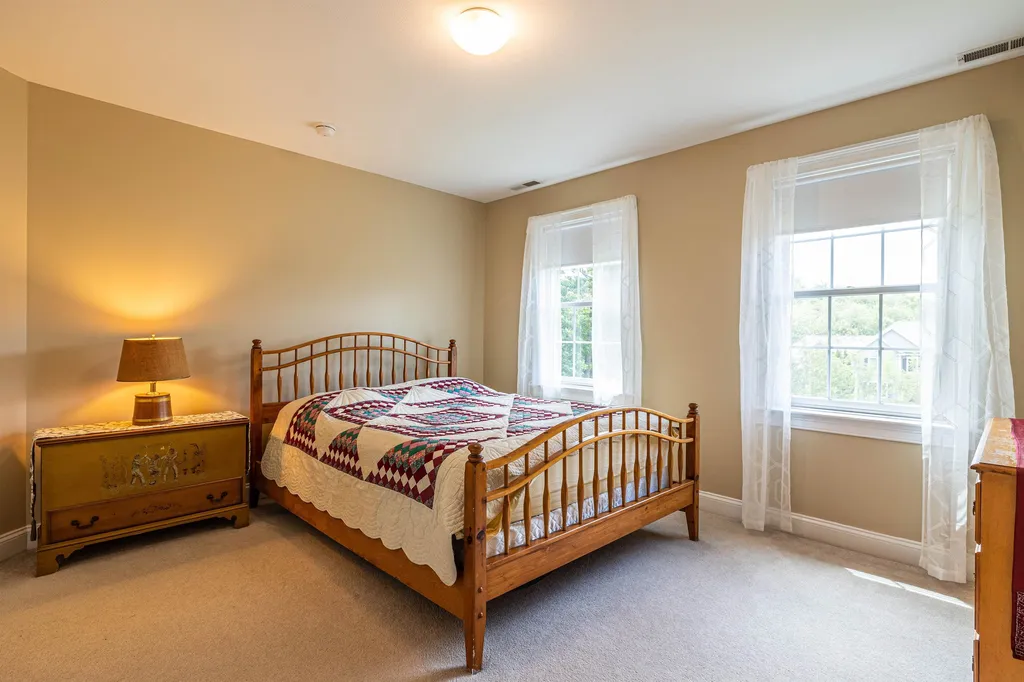 9 Thackeray Road Concord NH 03301