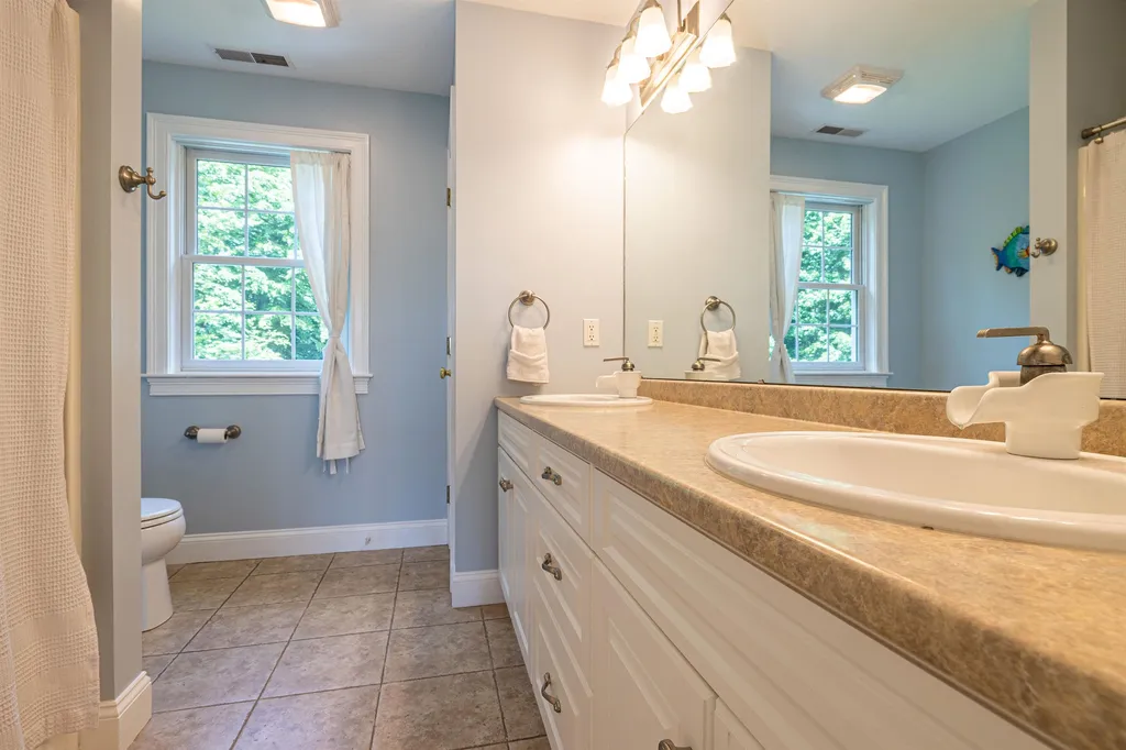 9 Thackeray Road Concord NH 03301