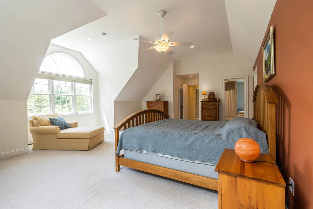 9 Thackeray Road Concord NH 03301