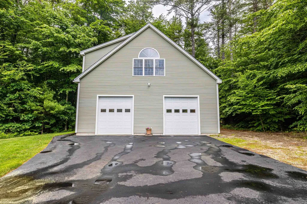 9 Thackeray Road Concord NH 03301