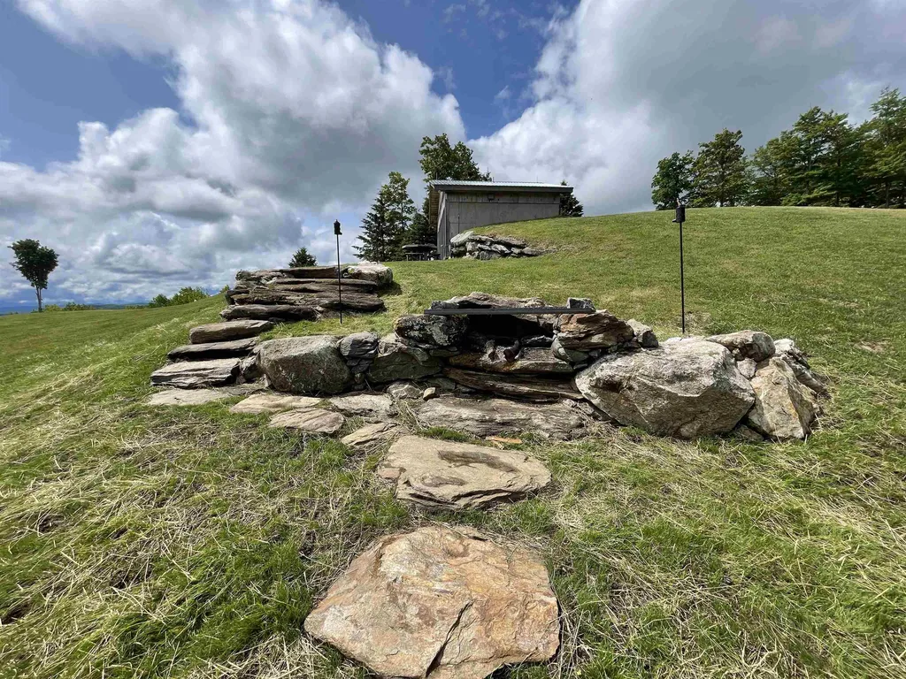 1671 Heath Road Corinth VT 05039
