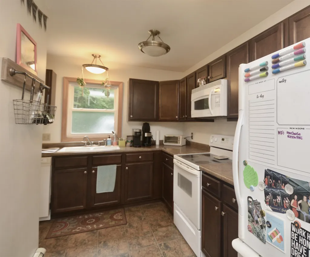 27 Anderson Hill Road Enfield NH 03748