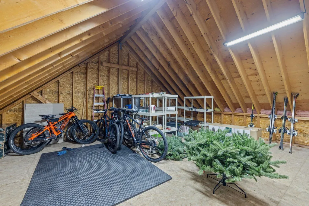 27 Bridgeview Road Lincoln NH 03251