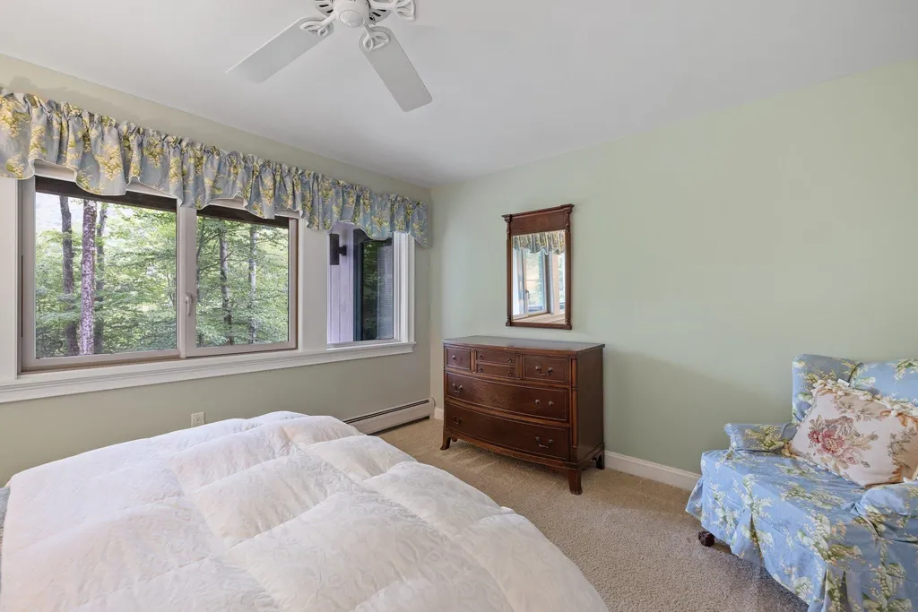 27 Bridgeview Road Lincoln NH 03251