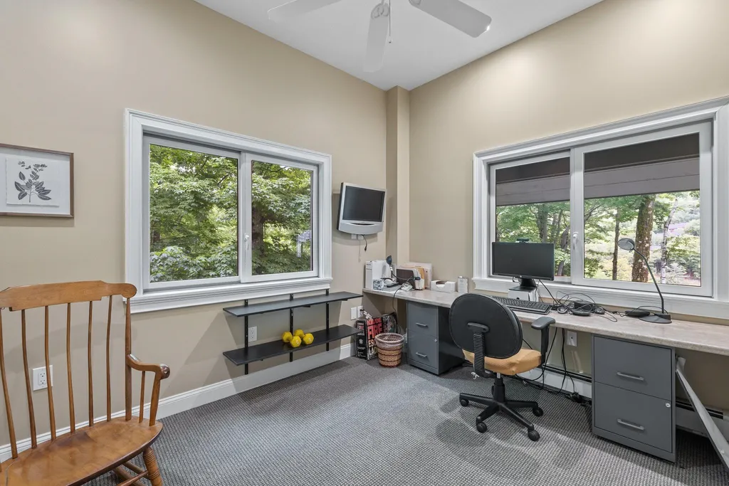 27 Bridgeview Road Lincoln NH 03251