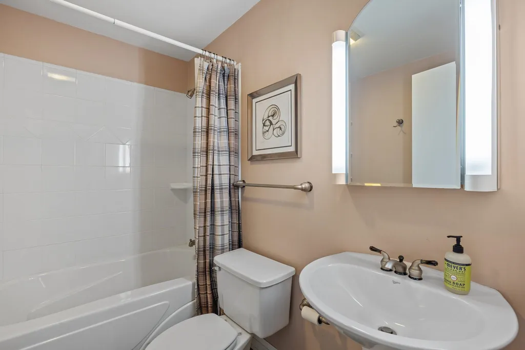 27 Bridgeview Road Lincoln NH 03251