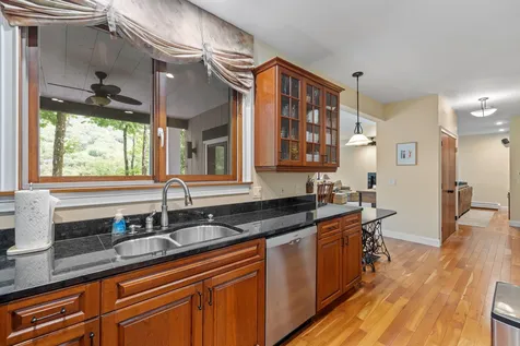 27 Bridgeview Road Lincoln NH 03251