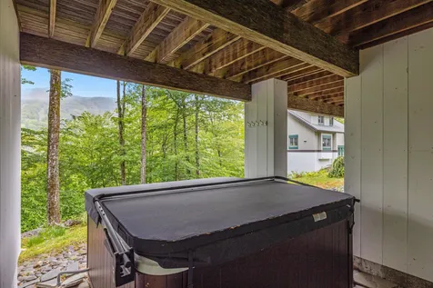 27 Bridgeview Road Lincoln NH 03251