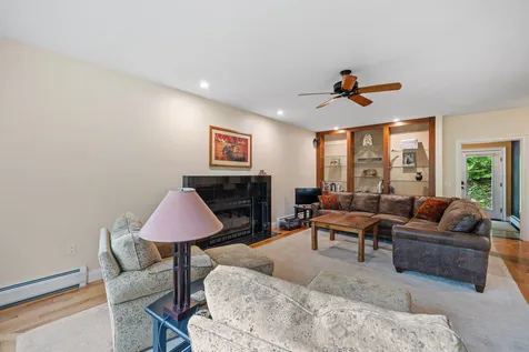 27 Bridgeview Road Lincoln NH 03251