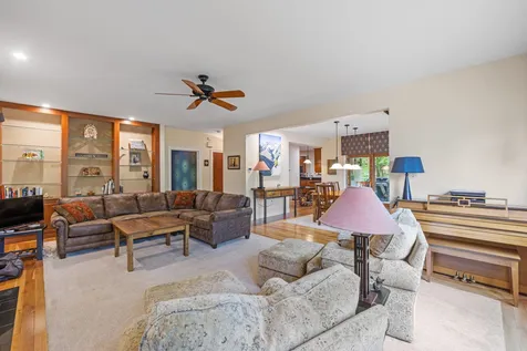 27 Bridgeview Road Lincoln NH 03251