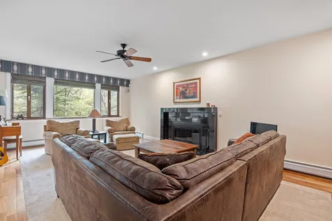 27 Bridgeview Road Lincoln NH 03251