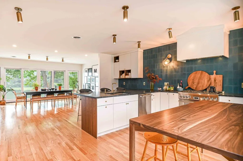 13 Ox Point Drive Kittery ME 03904