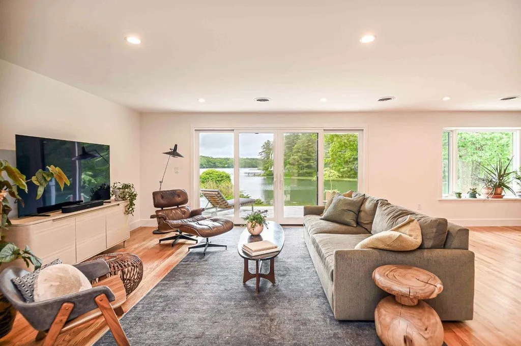 13 Ox Point Drive Kittery ME 03904