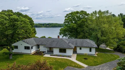 13 Ox Point Drive Kittery ME 03904