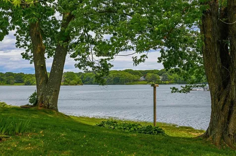 13 Ox Point Drive Kittery ME 03904