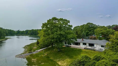 13 Ox Point Drive Kittery ME 03904