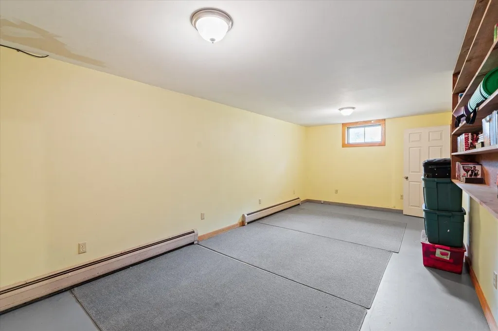 32 Wedgewood Drive Winchester NH 03470