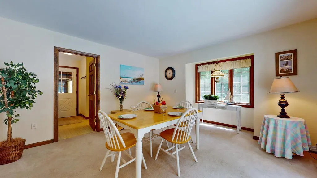 62 Briar Lane Essex Junction VT 05452
