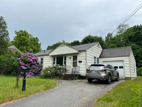 12 Bridge Street Pittsfield NH 03263