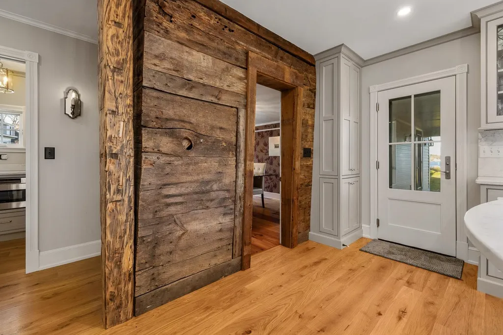 39 Wentworth Road New Castle NH 03854