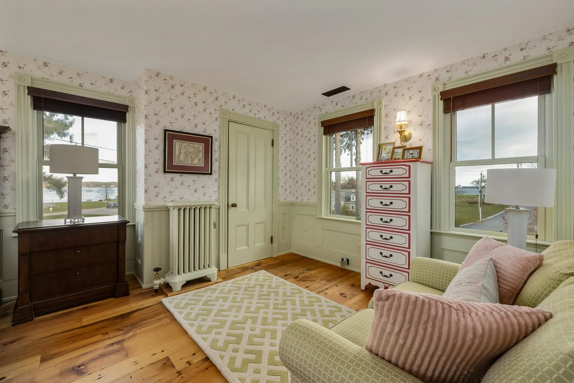39 Wentworth Road New Castle NH 03854