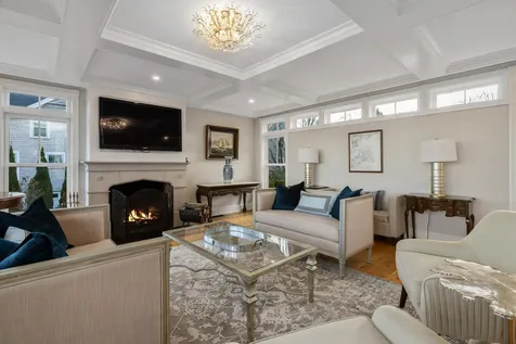 39 Wentworth Road New Castle NH 03854
