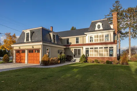 39 Wentworth Road New Castle NH 03854