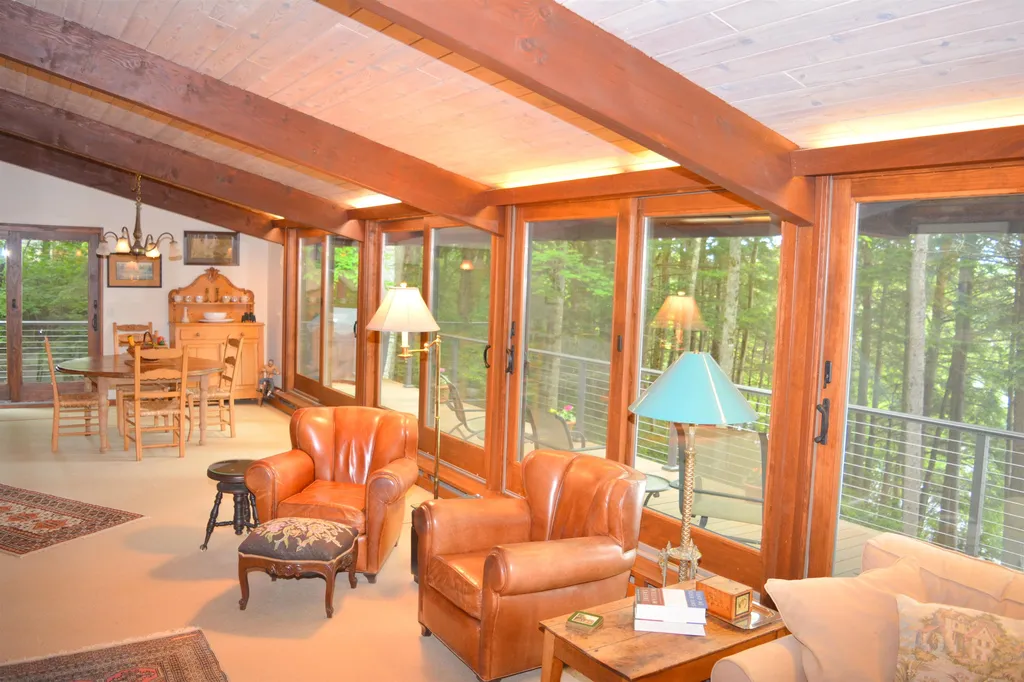 15 Sunset Walk Enfield NH 03748