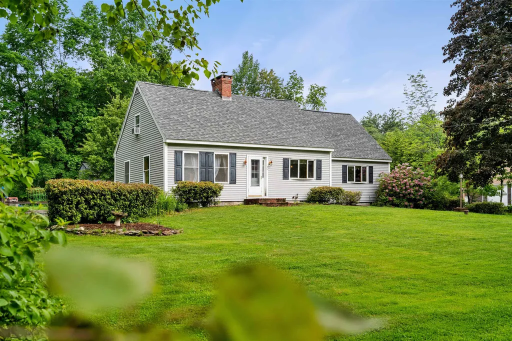 46 Westside Drive Atkinson NH 03811