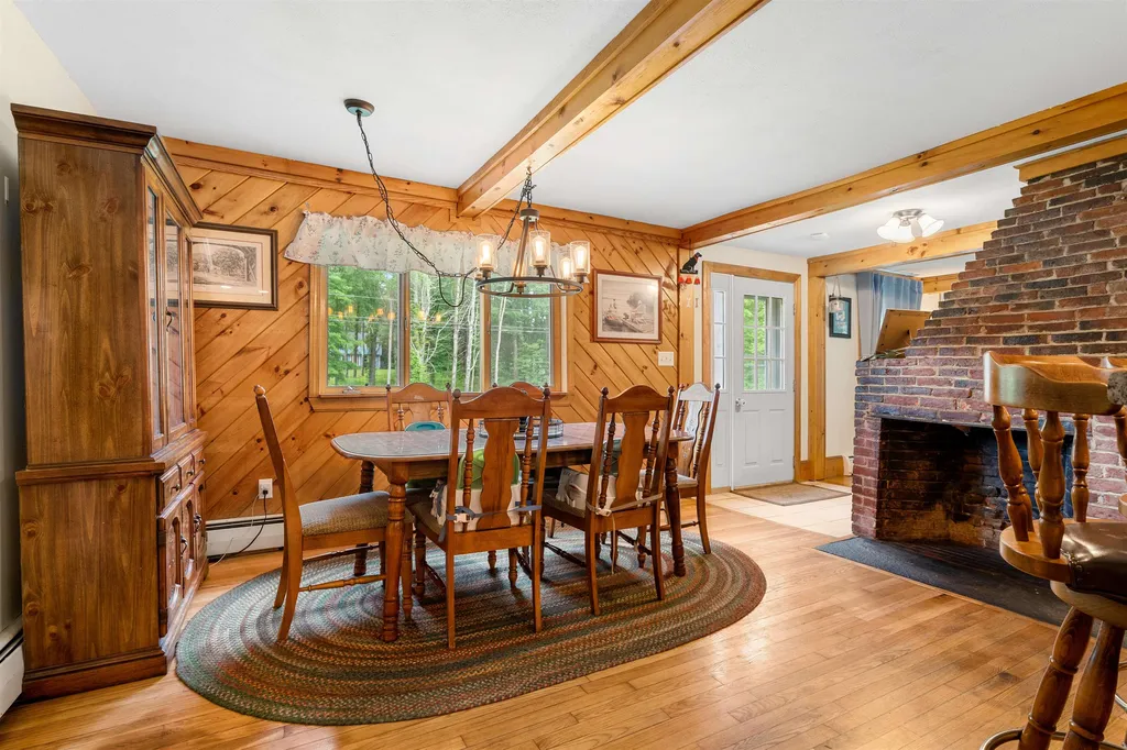 46 Westside Drive Atkinson NH 03811