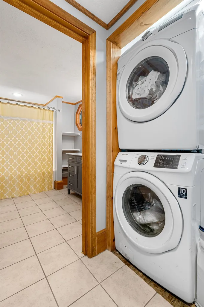 46 Westside Drive Atkinson NH 03811
