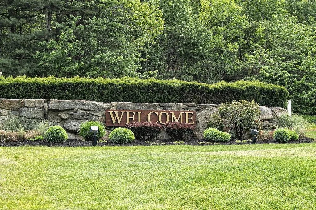 5 Longview Drive Atkinson NH 03811