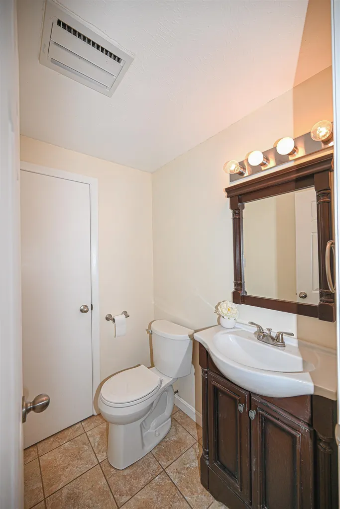 5 Harwich Court Merrimack NH 03054